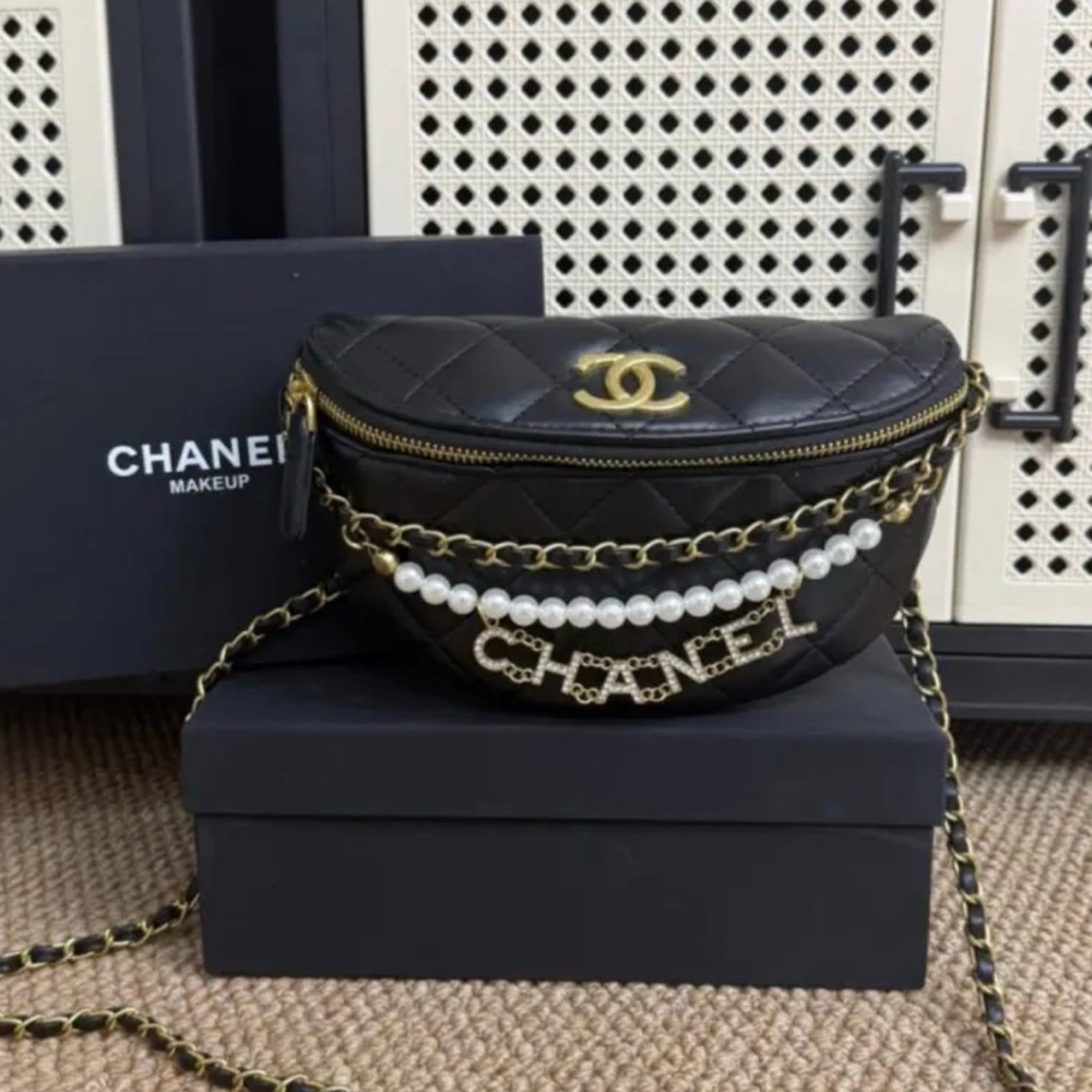 GWP bum bag CC quilted black bag